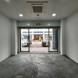 Hamilton Road (D8), Retail #572598791